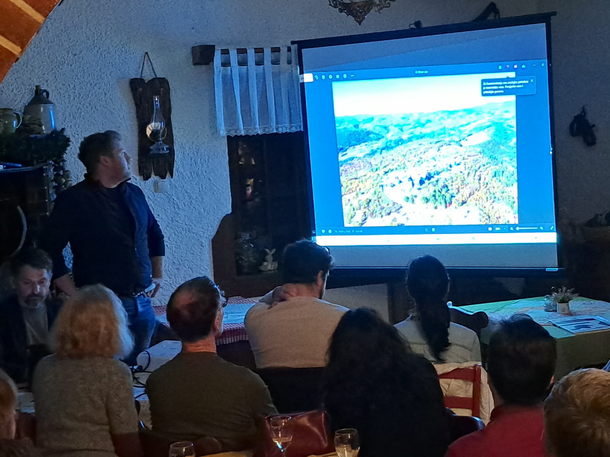 eab3283f 8d2f 4be8 a692 ca0e664e6753