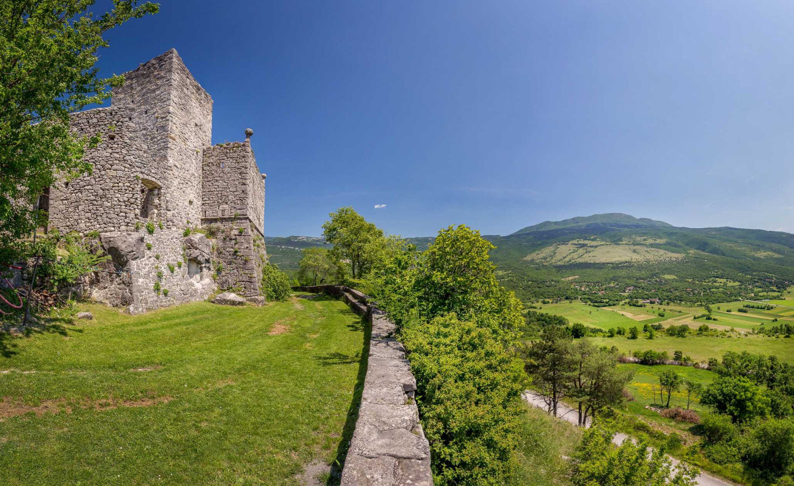 Fotografija Boljun Kaštela u općini Lupoglav